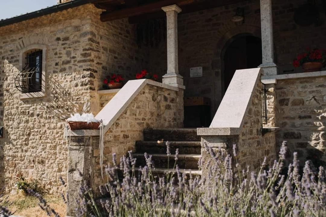 Agriturismo Torre Gialluise Gesualdo Exteriör bild