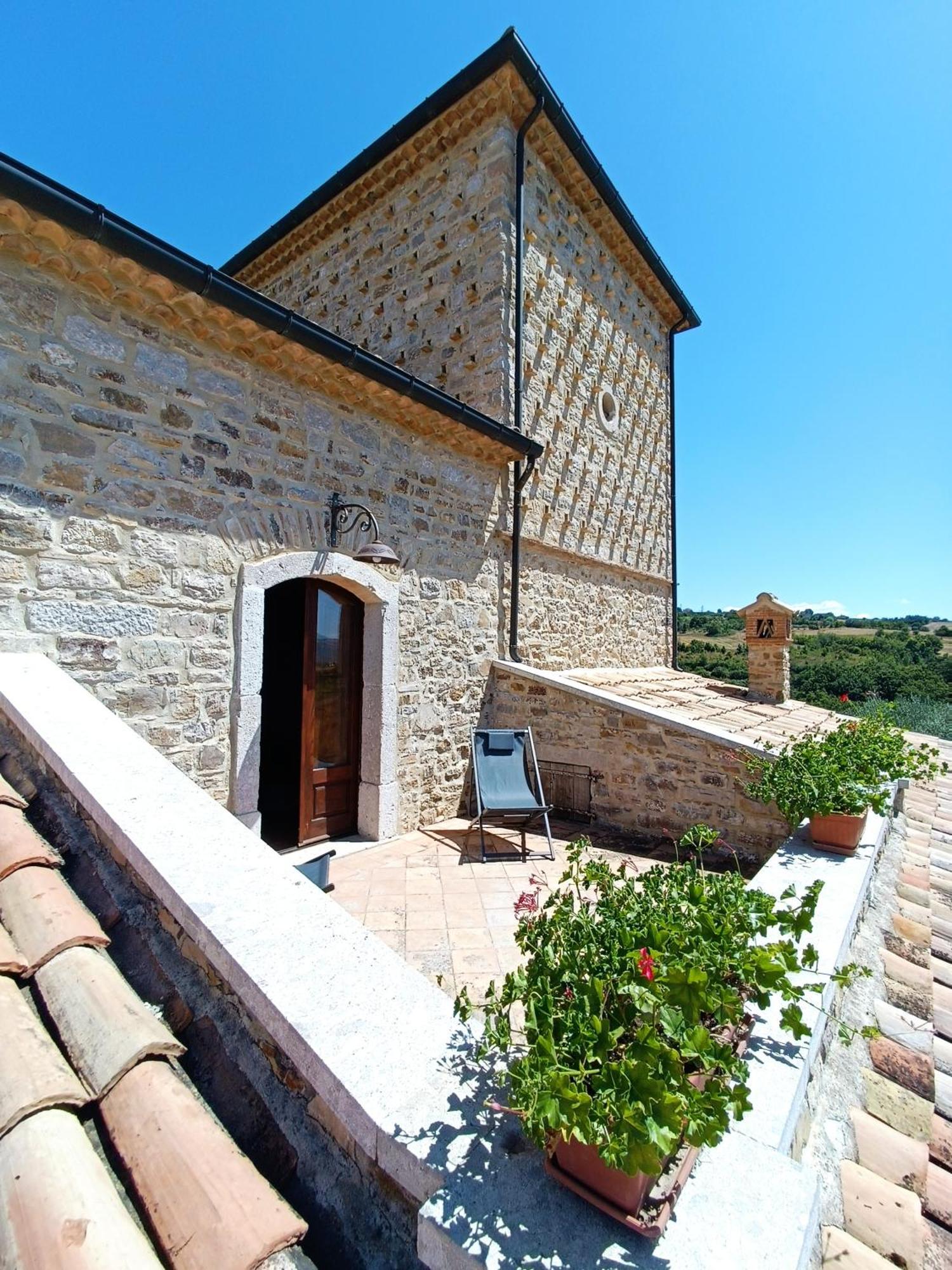 Agriturismo Torre Gialluise Gesualdo Exteriör bild